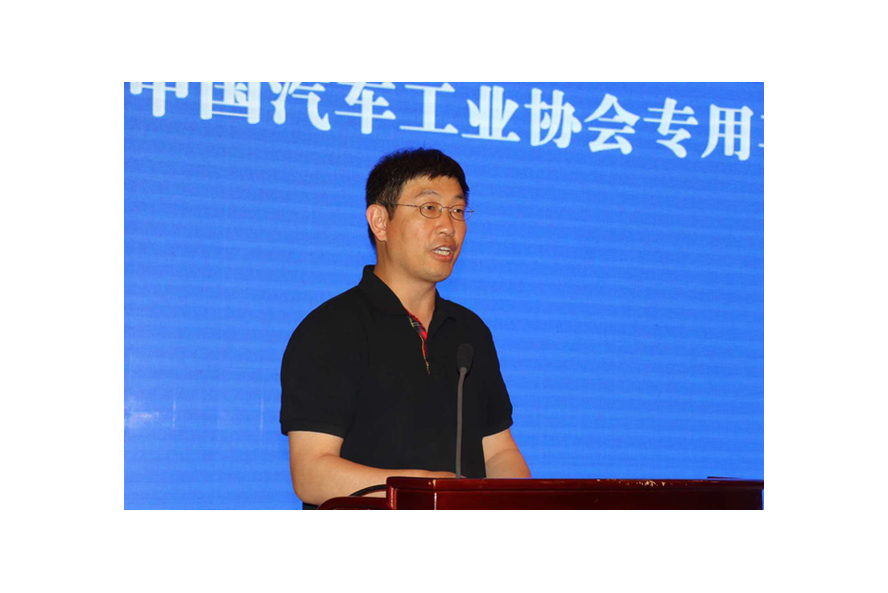 中国汽车工业协会专用车分会副秘书长-汉阳专用汽车研究所副所长姜春生