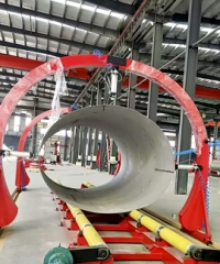 夹紧龙门架长轴滚轮架